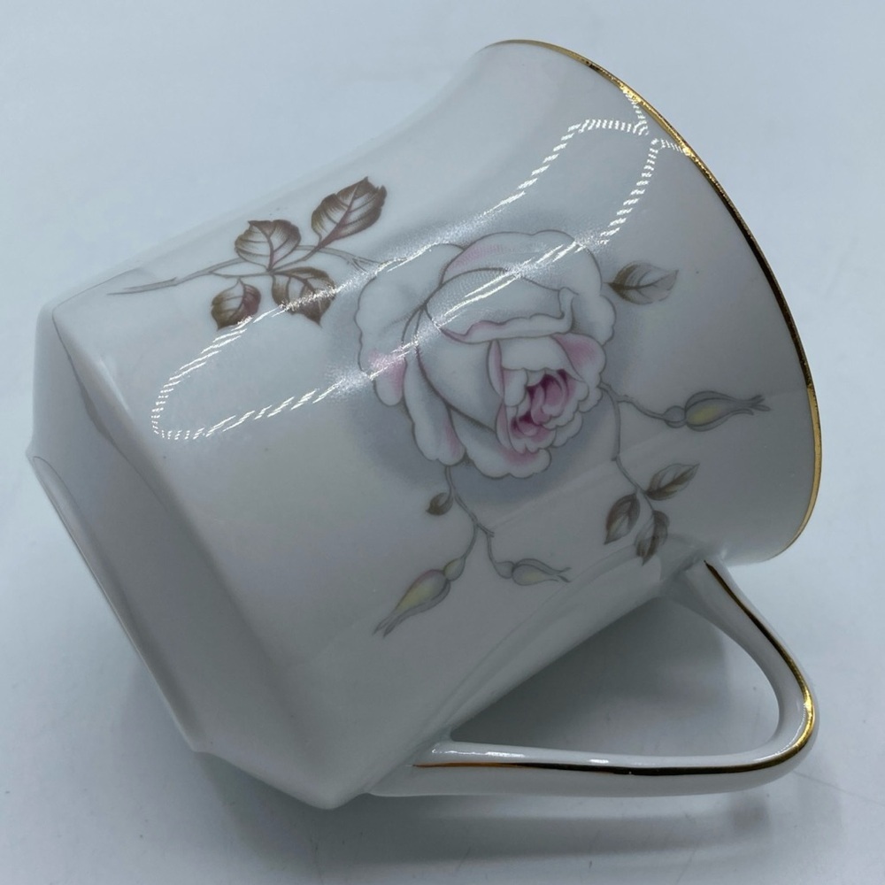 Johann Haviland Bavaria Germany Sweetheart Rose Teacup Coffee Mug Gold Trim
